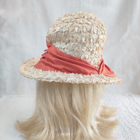 Vintage Hat from the 1960s High Fashion Style Hat - Picture 2 of 9